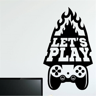 wallsticker med  teksten Let's play og en controller i flammer 